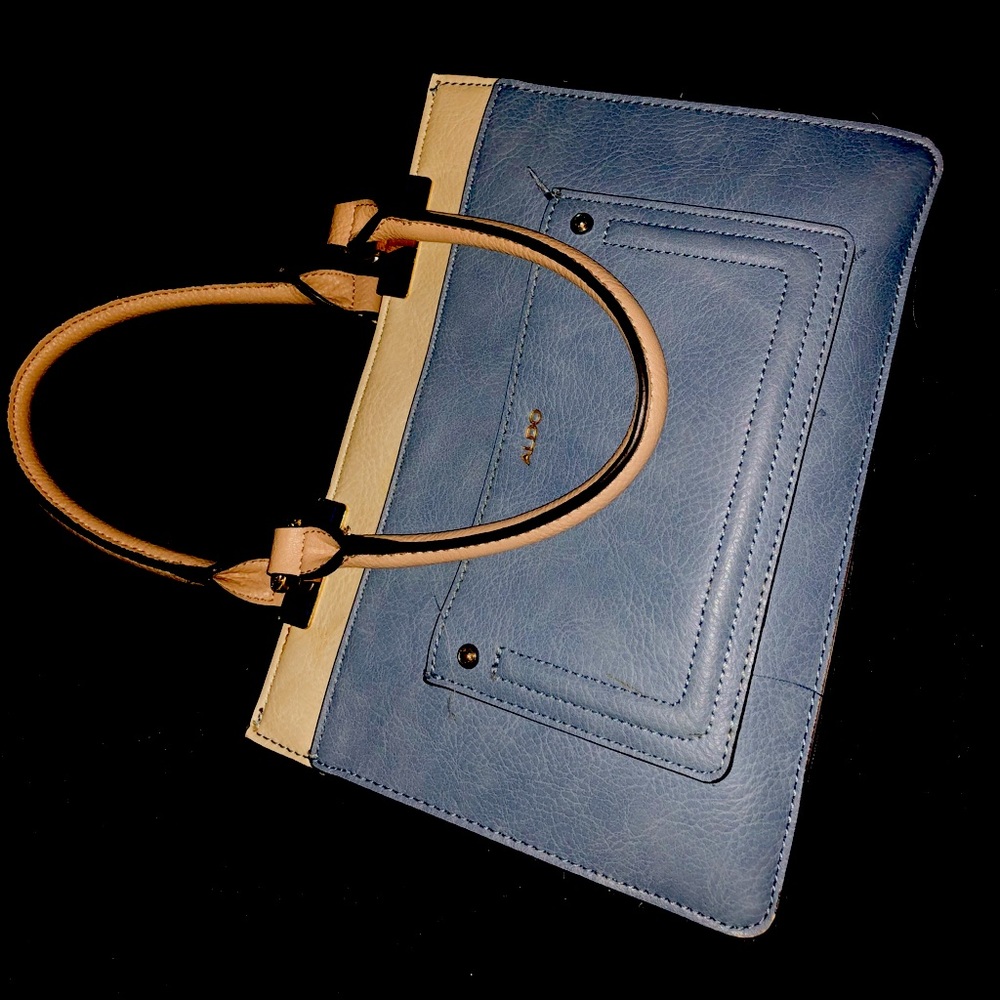 ALDO BRAND MINI PURSE LIGHTLY WORN